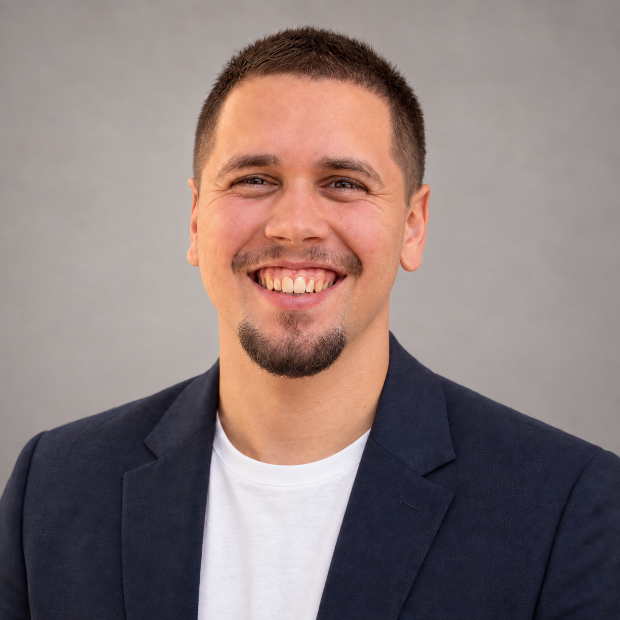 Evann Megret, développeur web freelance et créateur d’EVOLAYR
